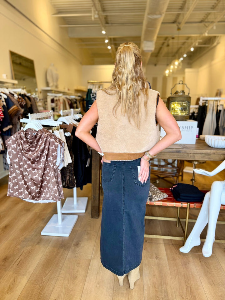 MableReversible Vest - The Lady Ship Boutique