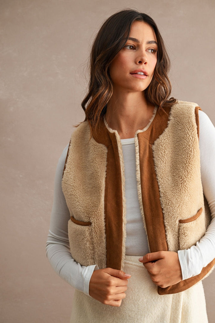 MableReversible Vest - The Lady Ship Boutique